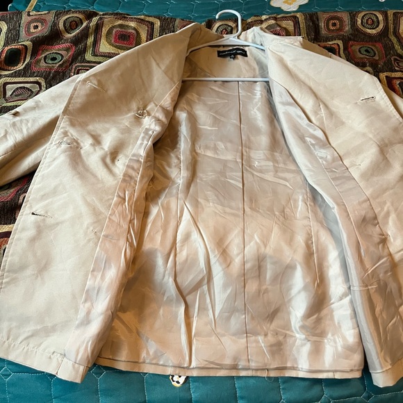 Jacket - Picture 5 of 5